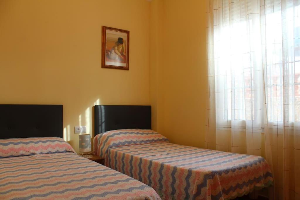 Casa 4 Dormitorios En 阿亚蒙特 外观 照片