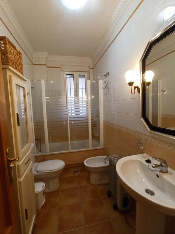 Casa 4 Dormitorios En 阿亚蒙特 外观 照片
